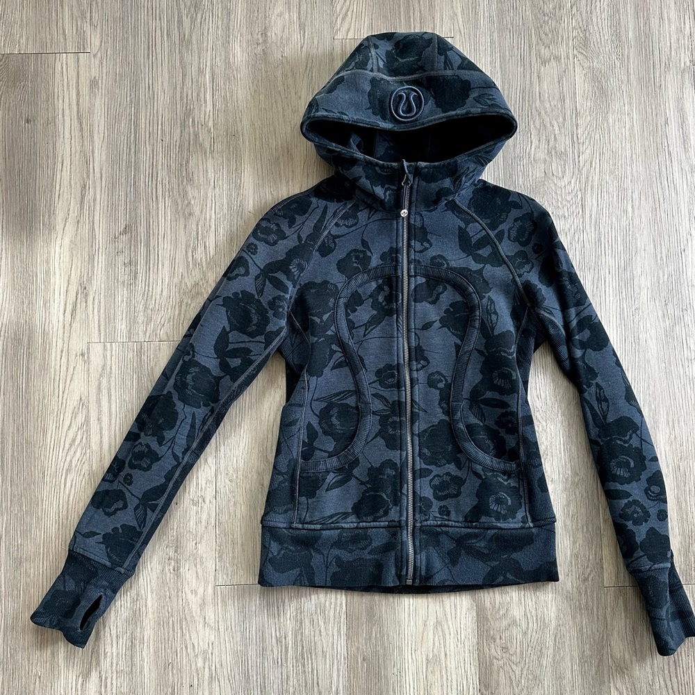 Lululemon Scuba Hoodie Rare Floral size 4